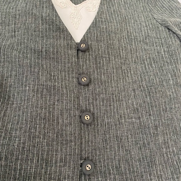 set of clothes - Picture 5 of 13